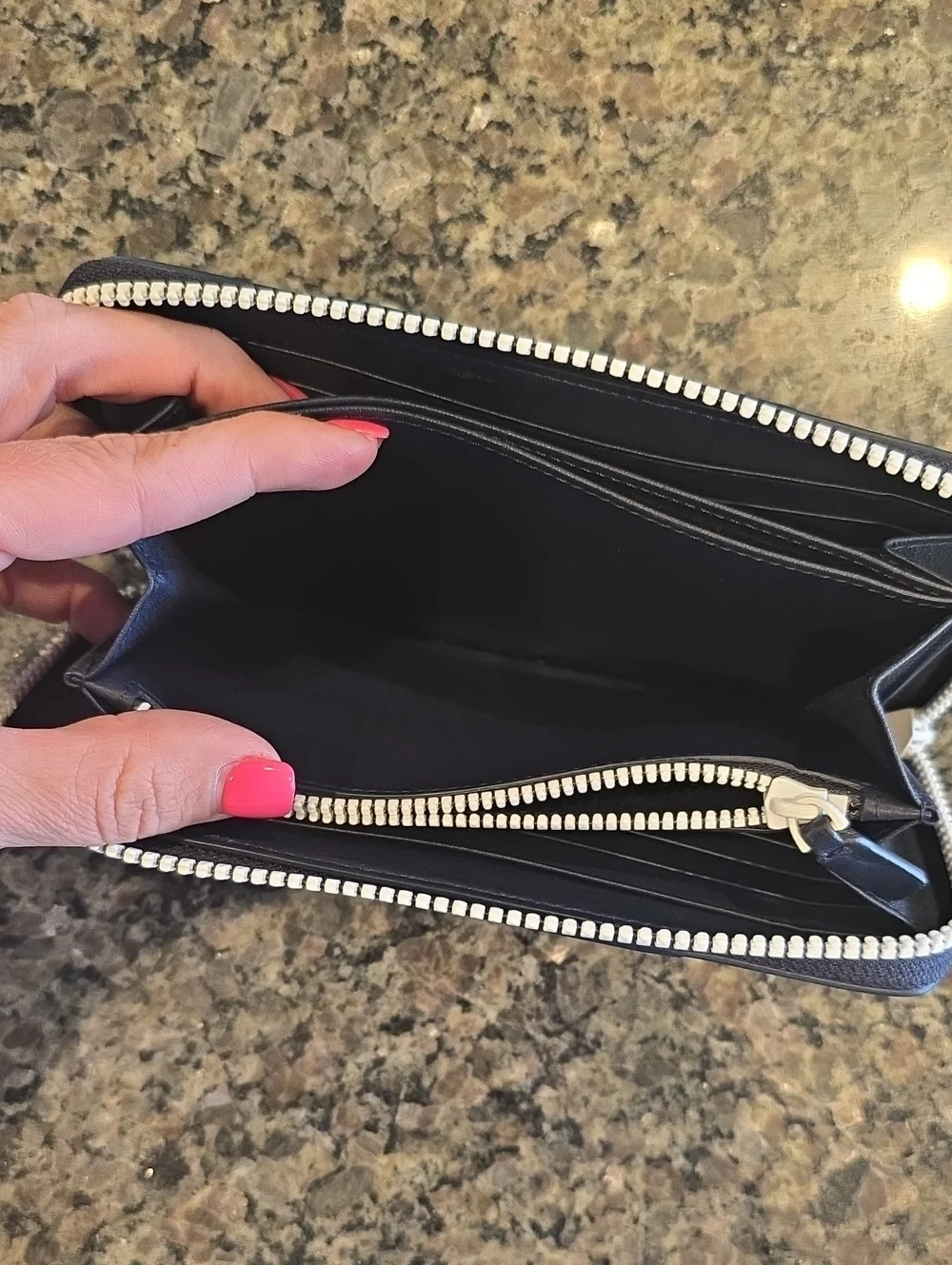 Valeninto Garavani Two Tone Rockstud Long Zip Wallet